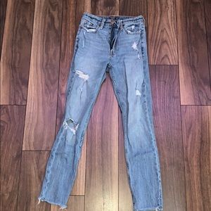 𝙰𝚋𝚎𝚛𝚌𝚛𝚘𝚖𝚋𝚒𝚎 & 𝚏𝚒𝚝𝚌𝚑 𝚓𝚎𝚊𝚗𝚜